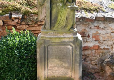 Bílenec, Omnium, 2020