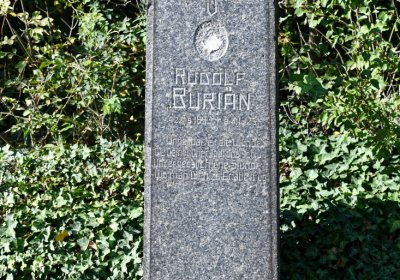 Bílenec, Omnium, 2020