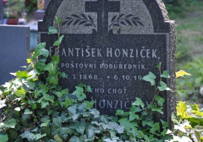 Městský hřbitov Čáslav, Omnium, 2017