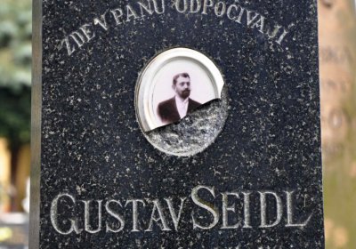 Vojenský hřbitov Josefov, Omnium, 2017