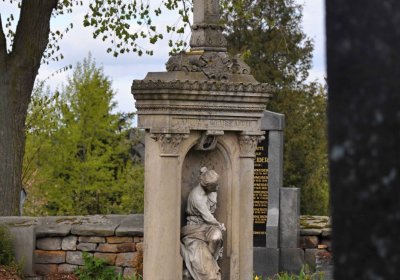 Hřbitov Zaloňov, Omnium, 2017