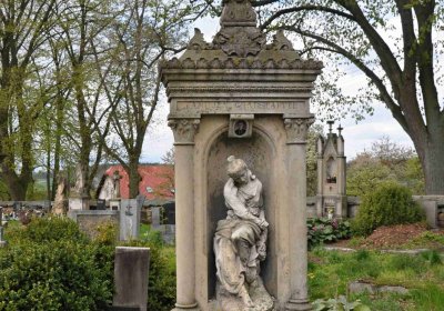 Hřbitov Zaloňov, Omnium, 2017