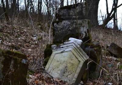 Hřbitov Slavkov u Kozlova, Botos Nikolas, 2017