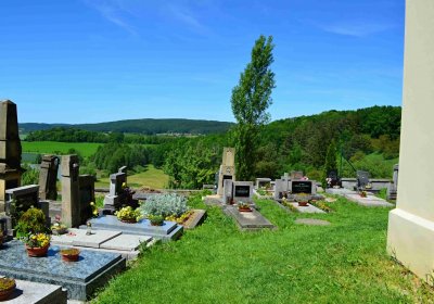 Hřbitov Byšičky u Lázní Bělohrad, Šimůnek Tomáš, 2017