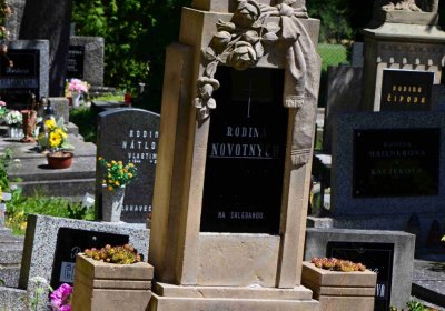 Hřbitov Byšičky u Lázní Bělohrad, Šimůnek Tomáš, 2017