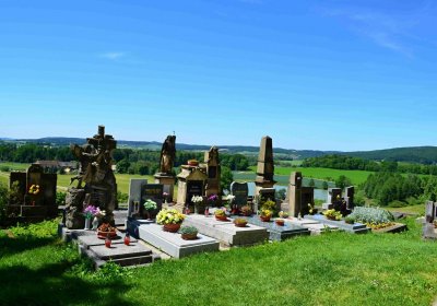 Hřbitov Byšičky u Lázní Bělohrad, Šimůnek Tomáš, 2017