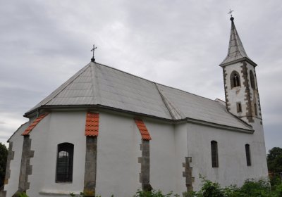 Straškov u kostela, Omnium, 2020