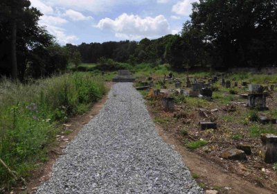 Fotografie hřbitova při probíhající rekonstrukci, Omnium, 2016