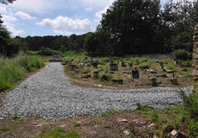 Fotografie hřbitova při probíhající rekonstrukci, Omnium, 2016