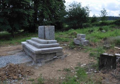 Fotografie hřbitova při probíhající rekonstrukci, Omnium, 2016