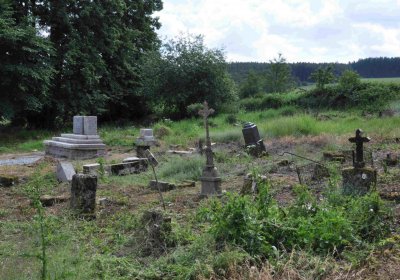 Fotografie hřbitova při probíhající rekonstrukci, Omnium, 2016