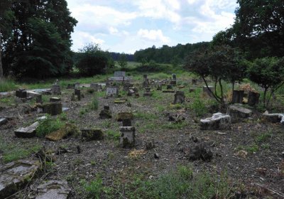 Fotografie hřbitova při probíhající rekonstrukci, Omnium, 2016