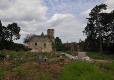 Fotografie hřbitova při probíhající rekonstrukci, Omnium, 2016