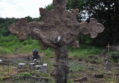 Fotografie hřbitova při probíhající rekonstrukci, Omnium, 2016