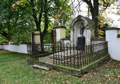 Vilémov u kostela, Omnium, 2020