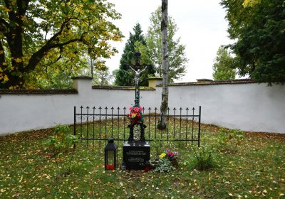 Vilémov u kostela, Omnium, 2020