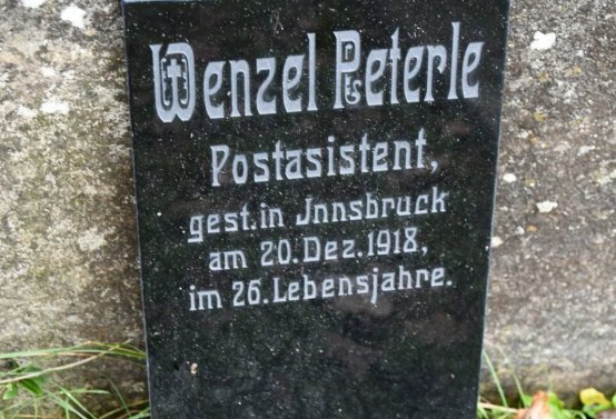 Vojenský hrob, O.C., 2021