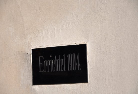 Hřbitov a náhrobky v roce 2021, O.C., 2021