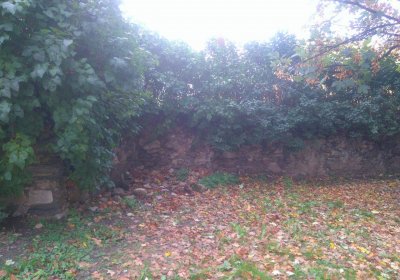 Zbytek hřbitovní zdi, Knotek Jaroslav, 2016