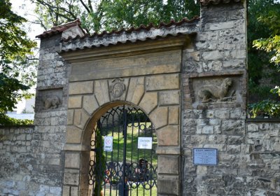 Louny u kostela sv. Petra, Omnium, 2020