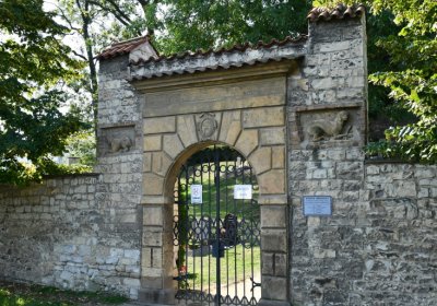 Louny u kostela sv. Petra, Omnium, 2020