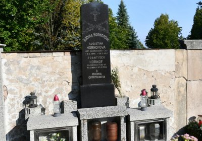 Louny městský hřbitov, Omnium, 2020